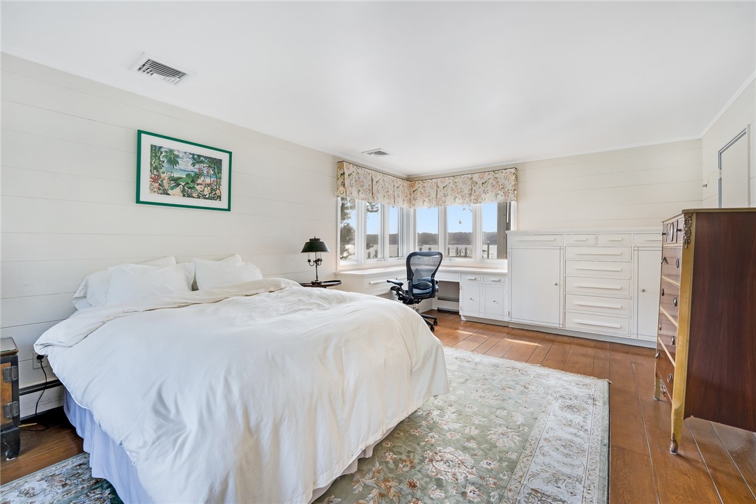 9 Shore Drive Warren, RI 02885 - Photo 12 of 26