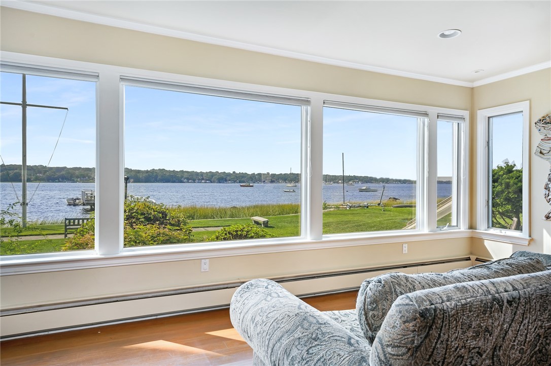 9 Shore Drive Warren, RI 02885 - Photo 5 of 26