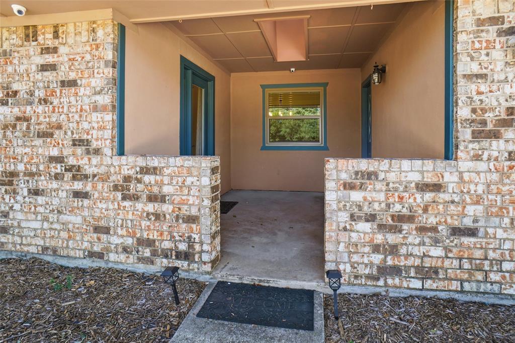 2109 Malone Street Denton, TX 76201 - Photo 30 of 36 a bathroom with a shower