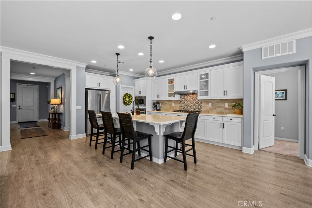 28200 Nield Court Saugus, CA 91350 - Photo 14 of 47