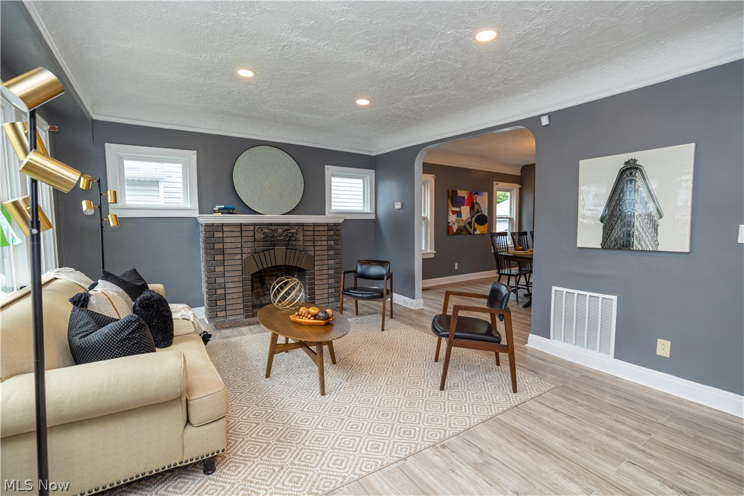 3753 Grosvenor Road South Euclid, OH 44118 - Photo 11 of 31