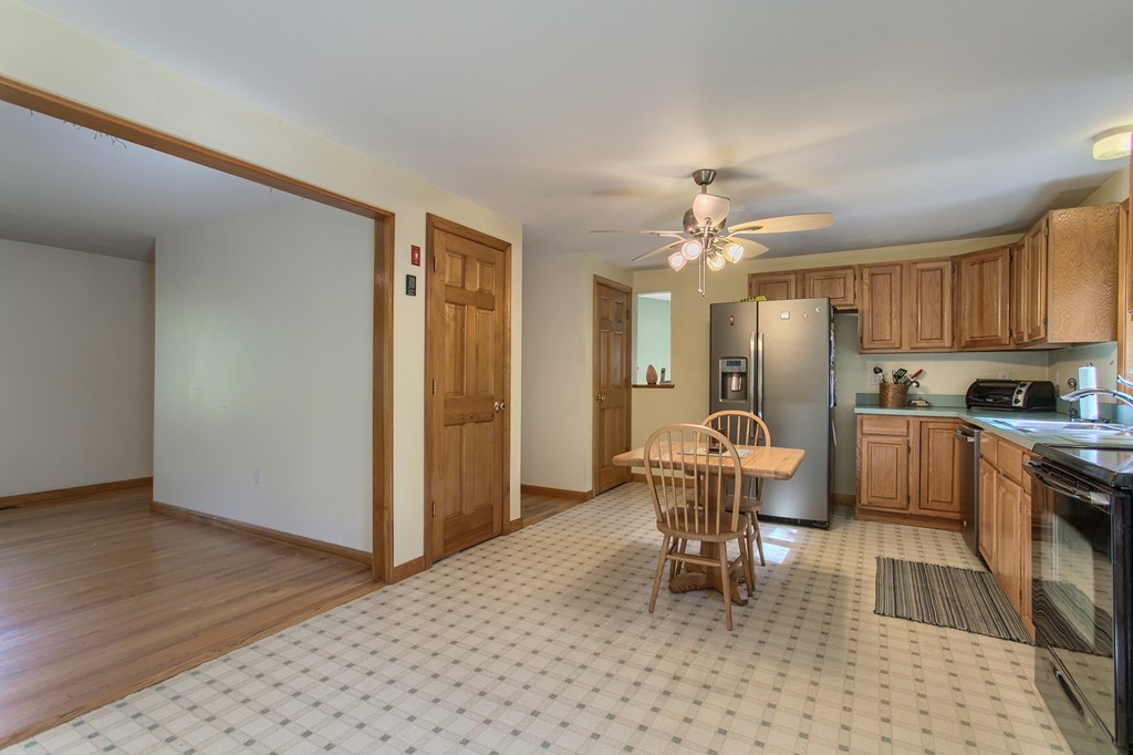81 Rhodes Road Princeton, MA 01541 - Photo 11 of 21