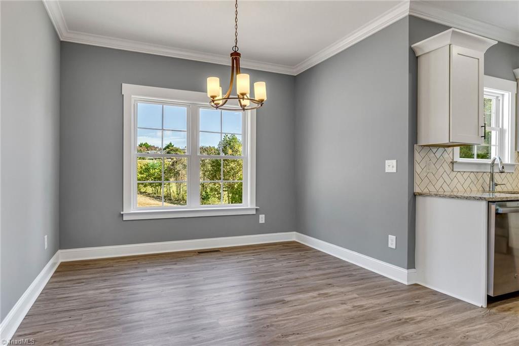 124 Mountain Ridge Court King, NC 27021 - Photo 10 of 41 Gallery Image 10