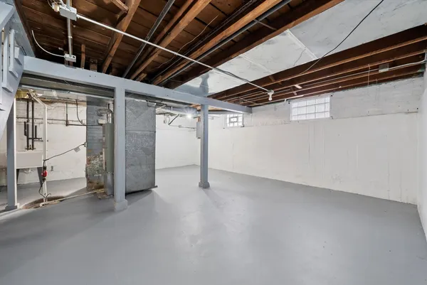 $299,900 | 2433 South 17th Avenue, Broadview, IL 60155