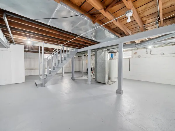 $299,900 | 2433 South 17th Avenue, Broadview, IL 60155