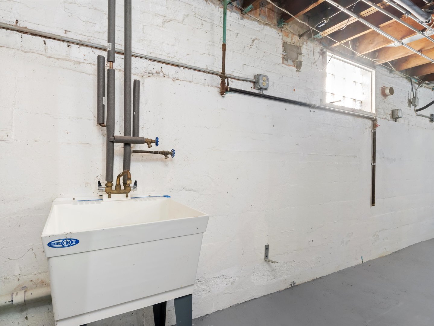 2433 South 17th Avenue Broadview, IL 60155 - Photo 24 of 29