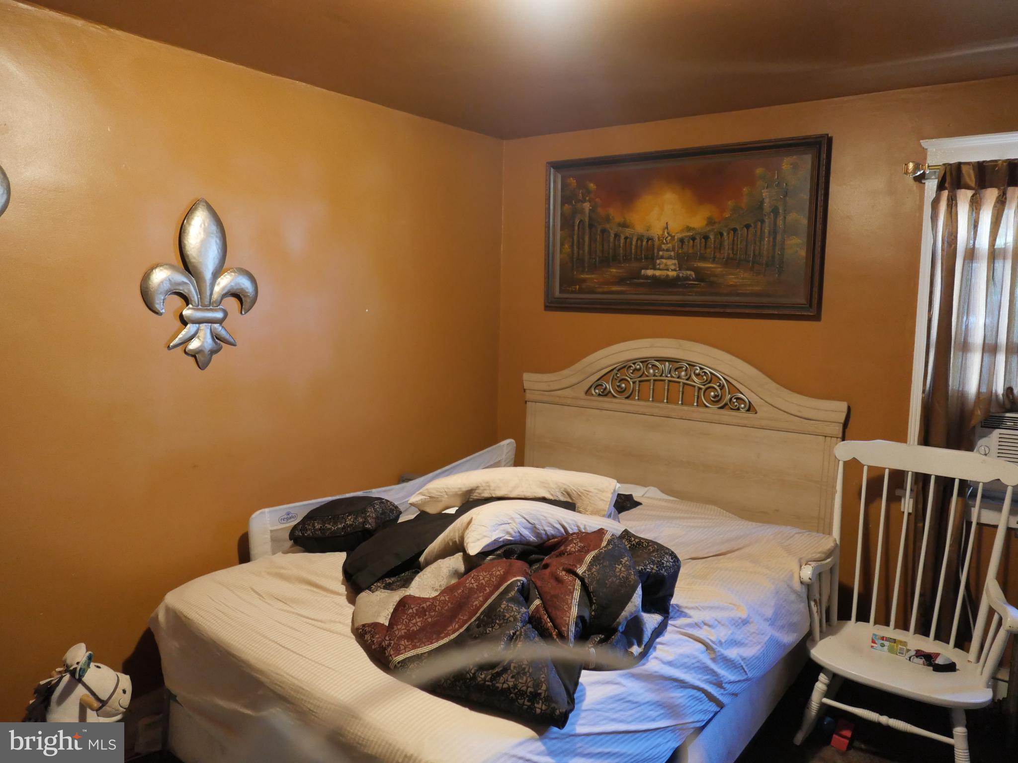 7232 Lamport Road Upper Darby, PA 19082 - Photo 8 of 12