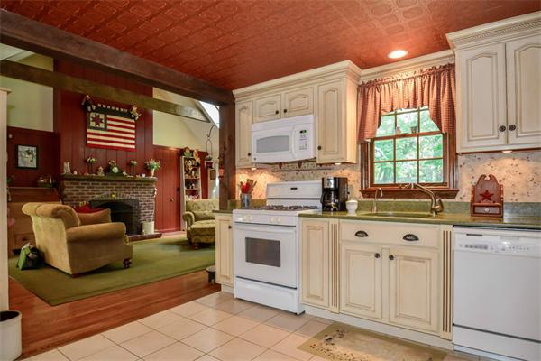 6 Blackmore Pond Road Wareham, MA 02576 - Photo 12 of 13 Gallery Image 12