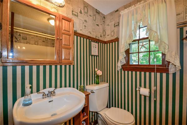 6 Blackmore Pond Road Wareham, MA 02576 - Photo 9 of 13 Gallery Image 9