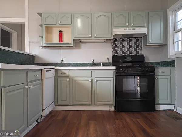 $1,200 | 211 Arnco 6th Street, Newnan, GA 30263