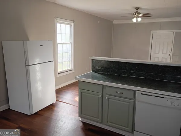 $1,200 | 211 Arnco 6th Street, Newnan, GA 30263