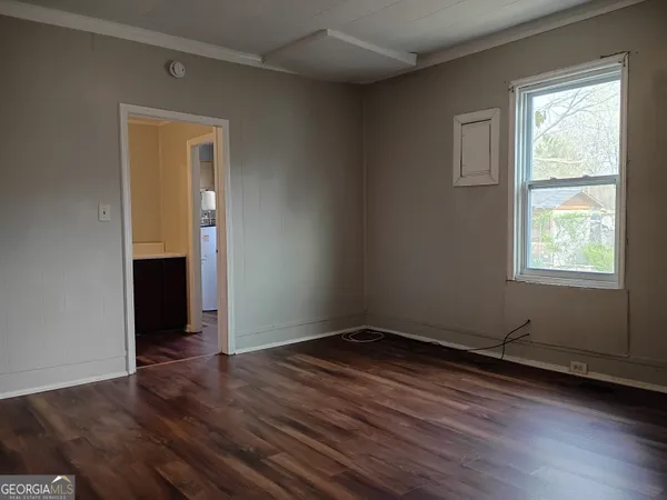 $1,200 | 211 Arnco 6th Street, Newnan, GA 30263