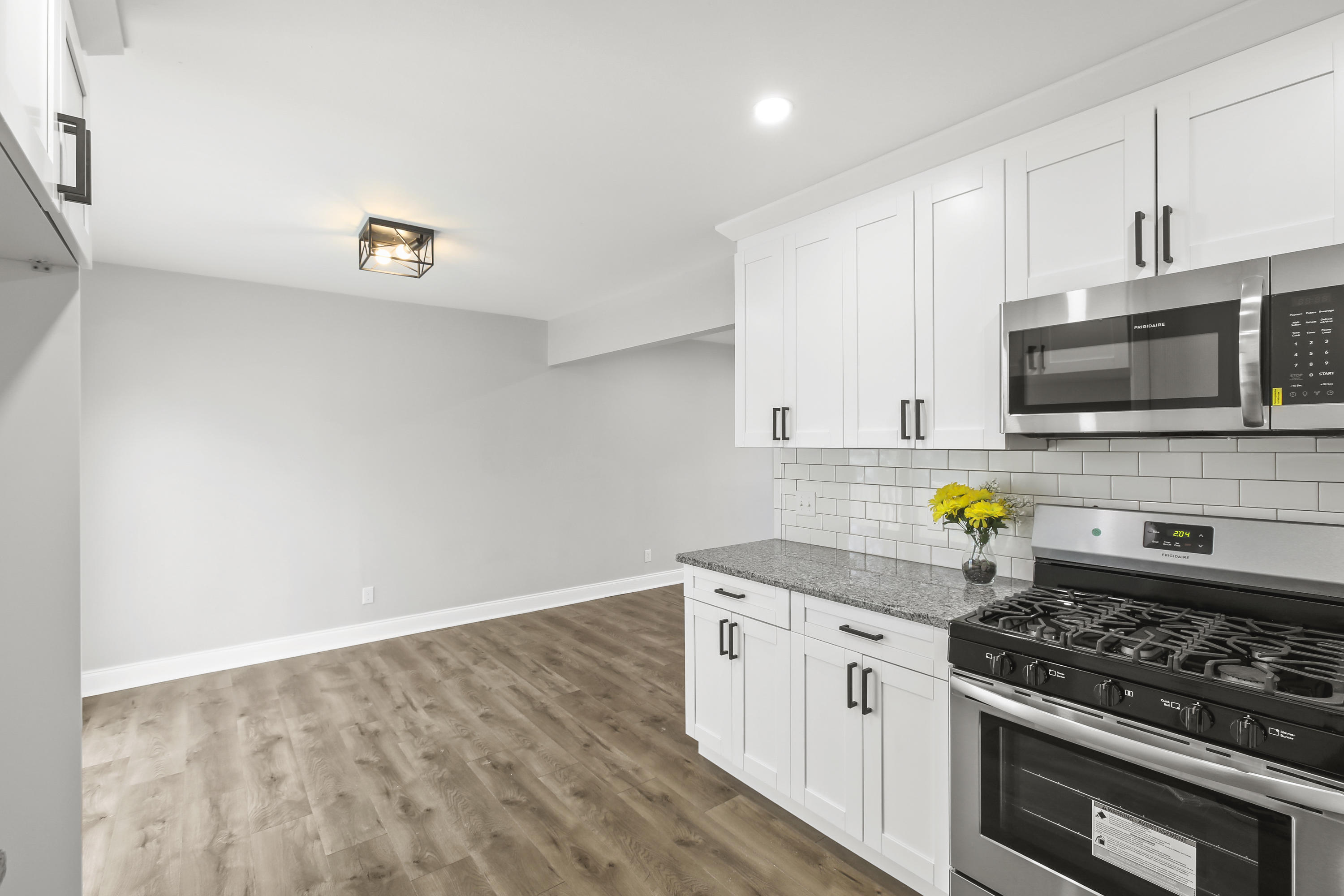 135 Darien Road Howell, NJ 07731 - Photo 12 of 29 5W5A9884