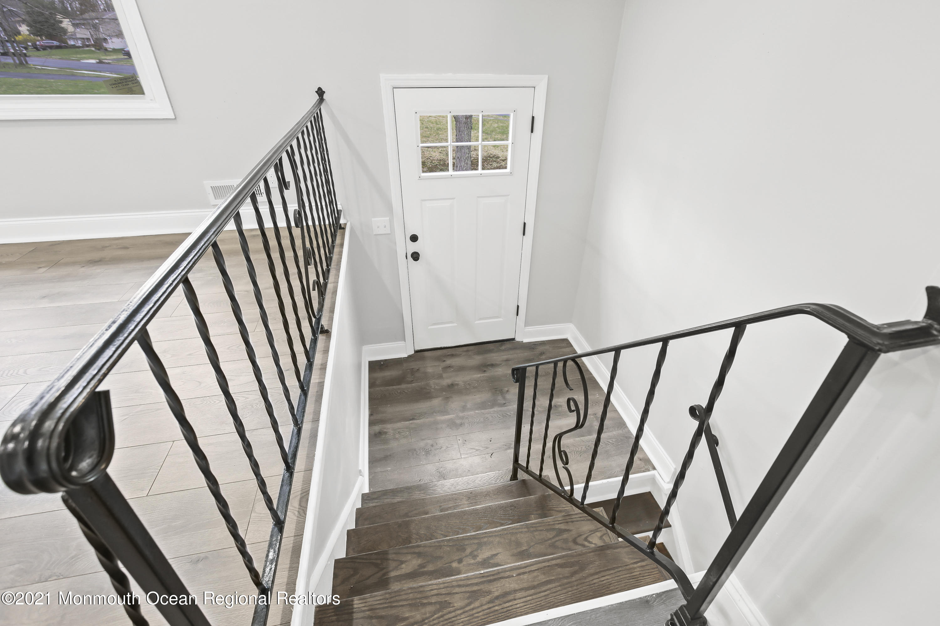 135 Darien Road Howell, NJ 07731 - Photo 6 of 29 5W5A9854