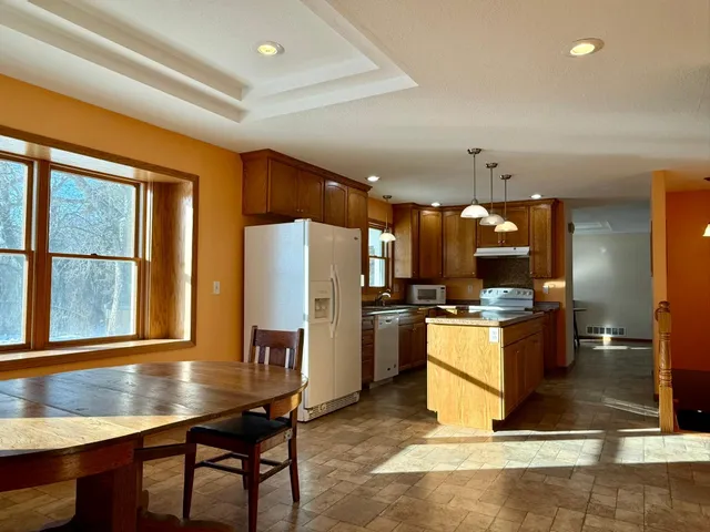 $400,000 | 14490 Highway 12, Kerkhoven, MN 56252