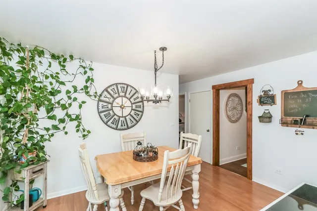 $364,900 | 520 North Lyle Avenue, Elgin, IL 60123