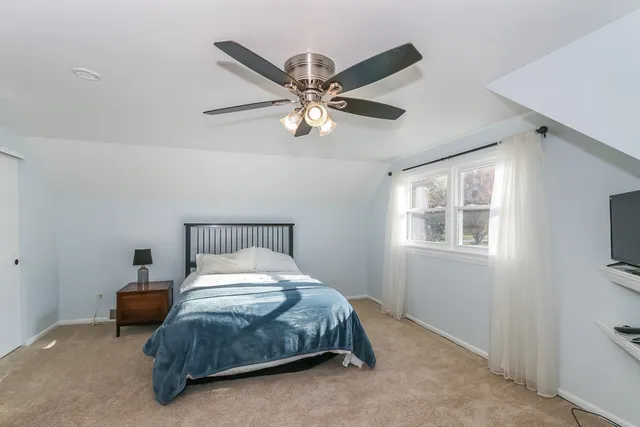 $364,900 | 520 North Lyle Avenue, Elgin, IL 60123