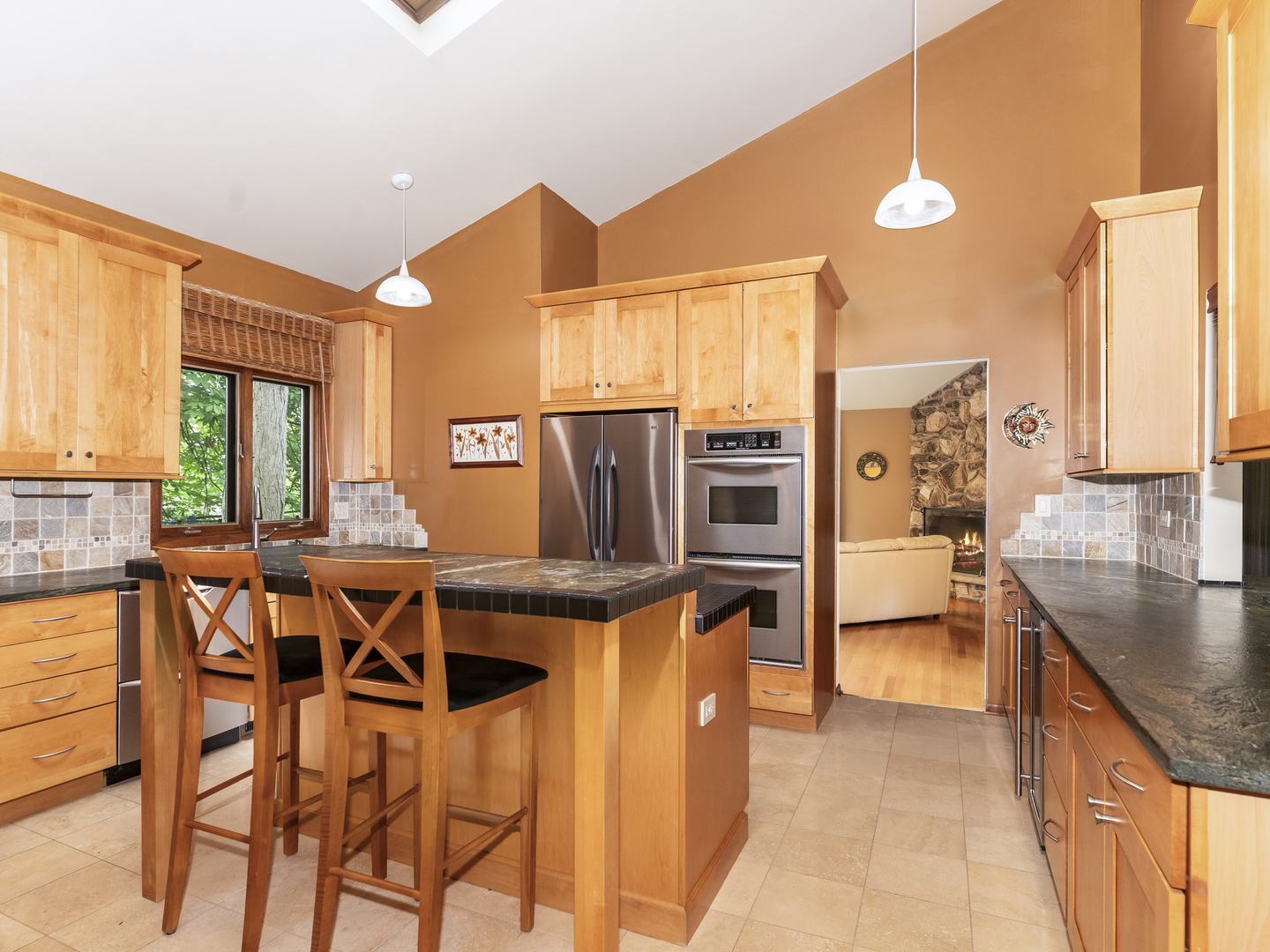 1925 Pine Road Lisle, IL 60532 - Photo 8 of 51