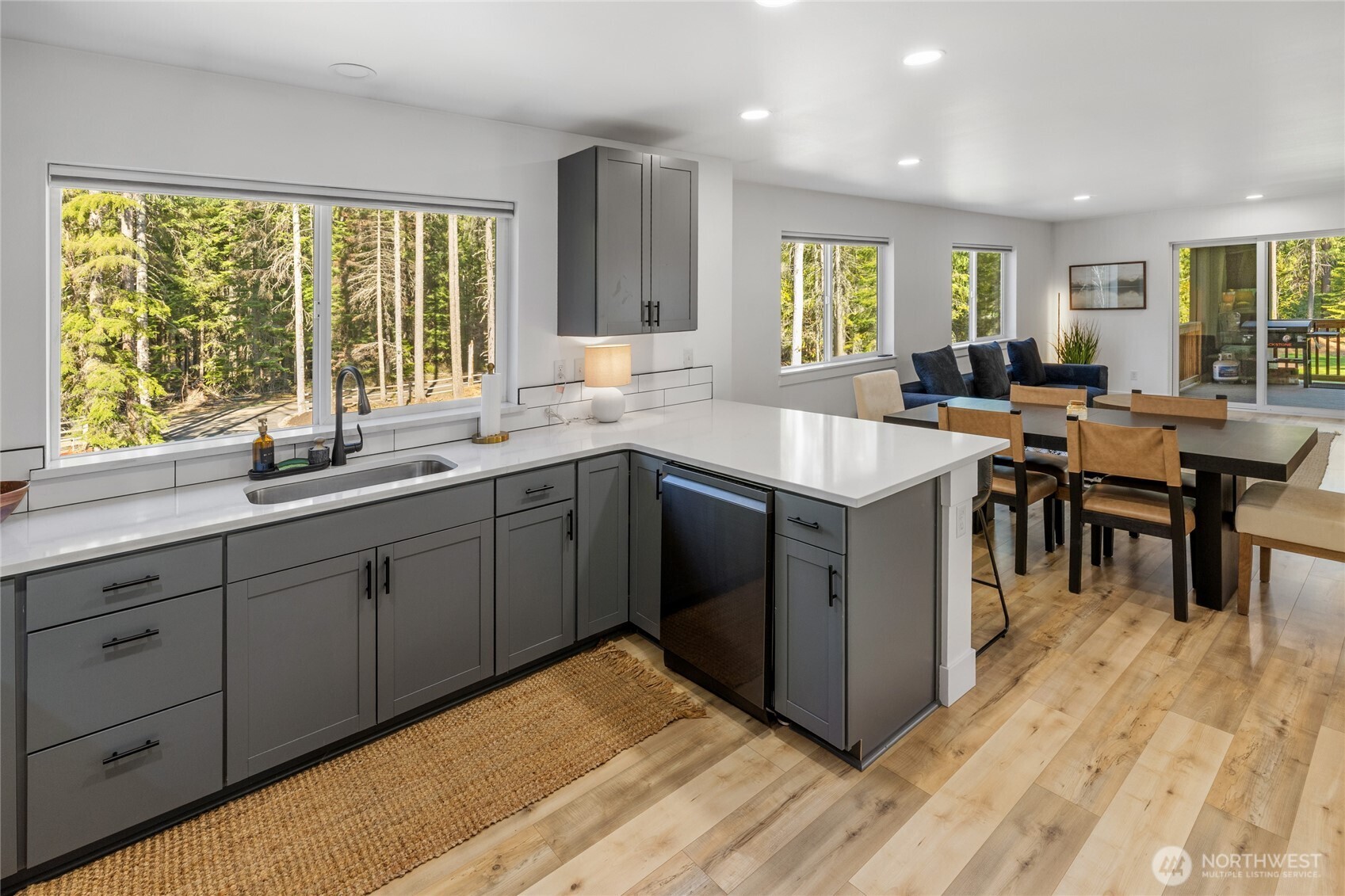 630 Silver Creek Road Easton, WA 98925 - Photo 18 of 40 a kitchen with lots of counter top space