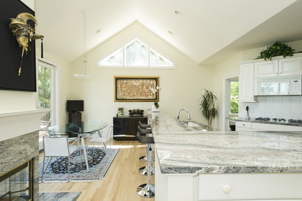 88 Huntington Road Newton, MA 02458 - Photo 10 of 22 Gallery Image 10