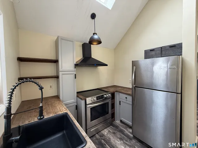 $210,000 | 63 Eastbrook Heights, Unit E, Mansfield Center, CT 06250