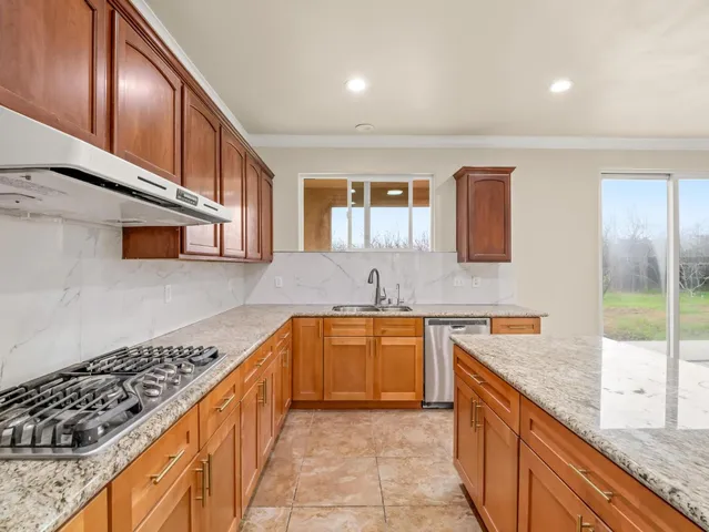 $510,000 | 257 South Lead Avenue, Fresno, CA 93706