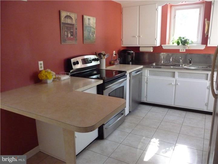 1103 Evergreen Road Yardley, PA 19067 - Photo 12 of 25 Gallery Image 12