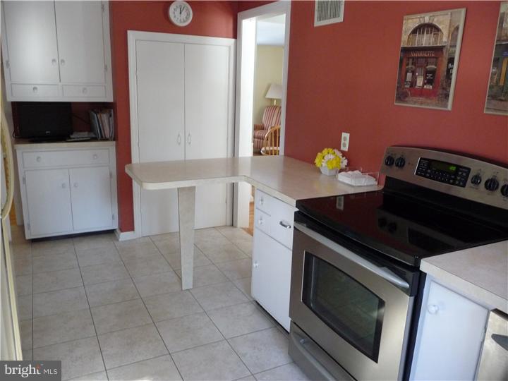 1103 Evergreen Road Yardley, PA 19067 - Photo 13 of 25 Gallery Image 13