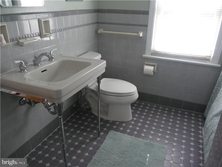 1103 Evergreen Road Yardley, PA 19067 - Photo 20 of 25 Gallery Image 20