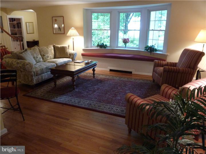 1103 Evergreen Road Yardley, PA 19067 - Photo 4 of 25 Gallery Image 4
