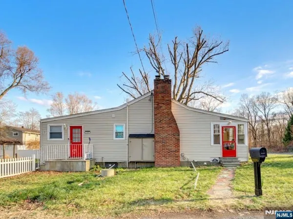 $299,999 | 310 Boulevard Drive, Wayne, NJ 07470