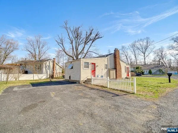 $299,999 | 310 Boulevard Drive, Wayne, NJ 07470