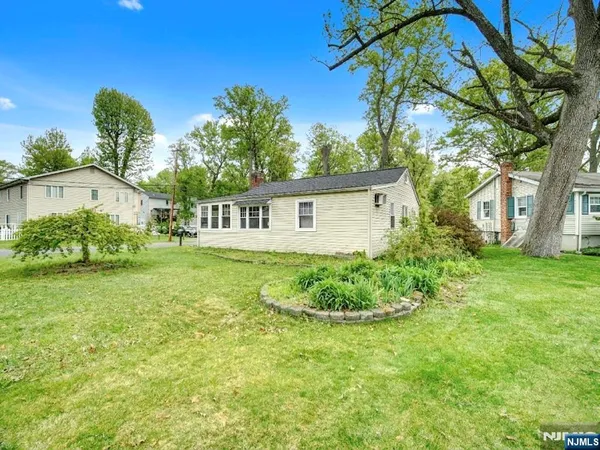 $299,999 | 310 Boulevard Drive, Wayne, NJ 07470