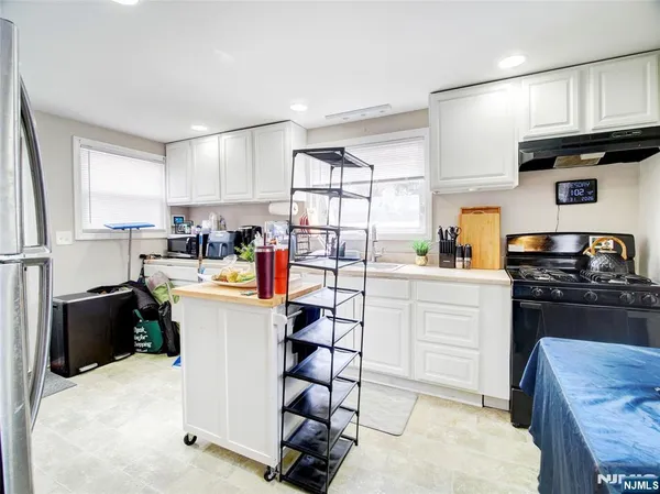 $299,999 | 310 Boulevard Drive, Wayne, NJ 07470