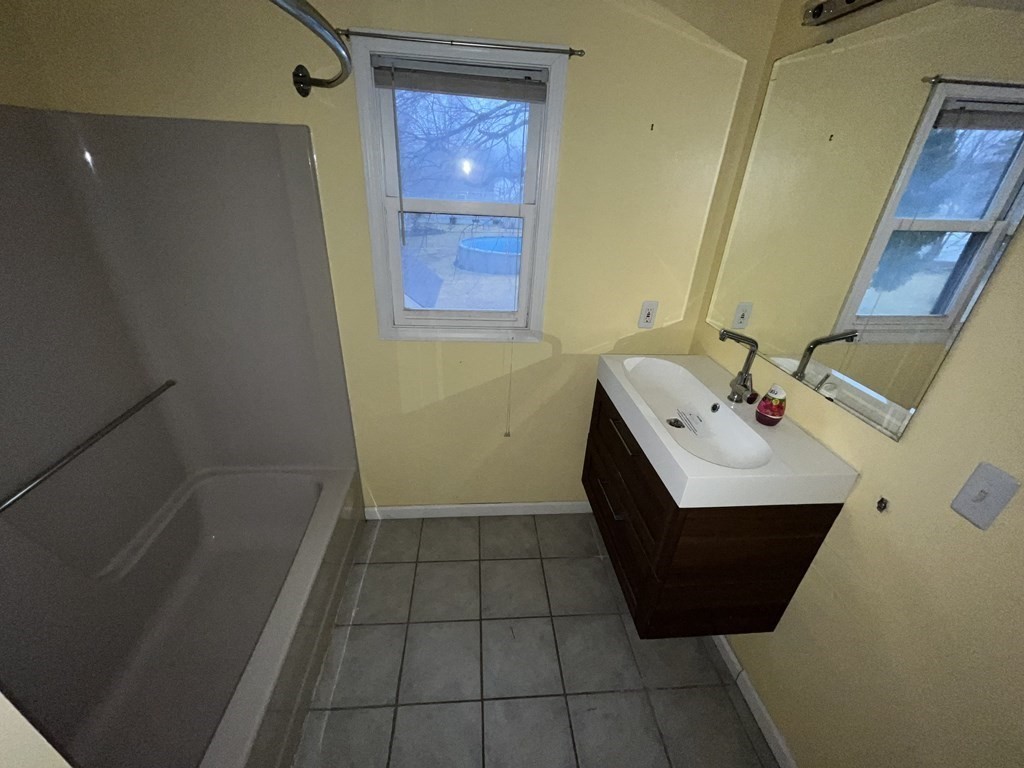 340 Dale Street, Unit F Chicopee, MA 01013 - Photo 15 of 17