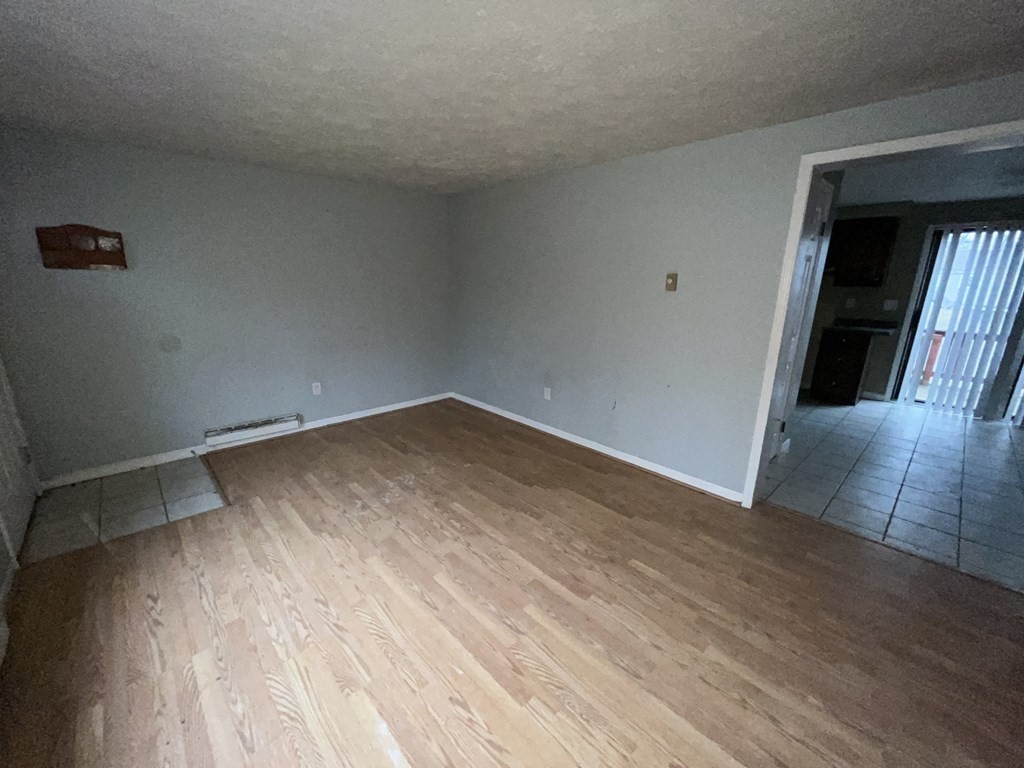 340 Dale Street, Unit F Chicopee, MA 01013 - Photo 7 of 17