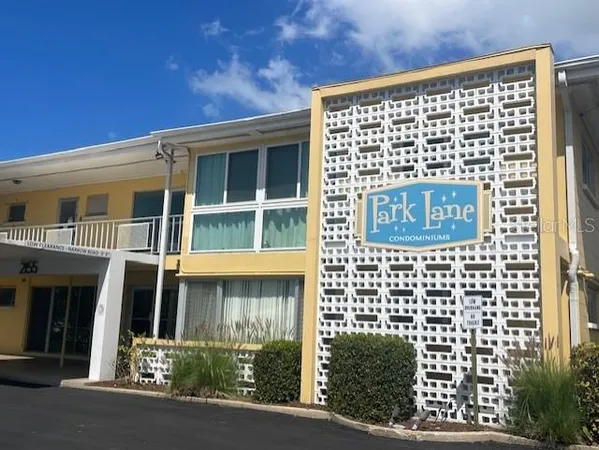 $1,450 | 2155 Wood Street, Unit A6, Sarasota, FL 34237
