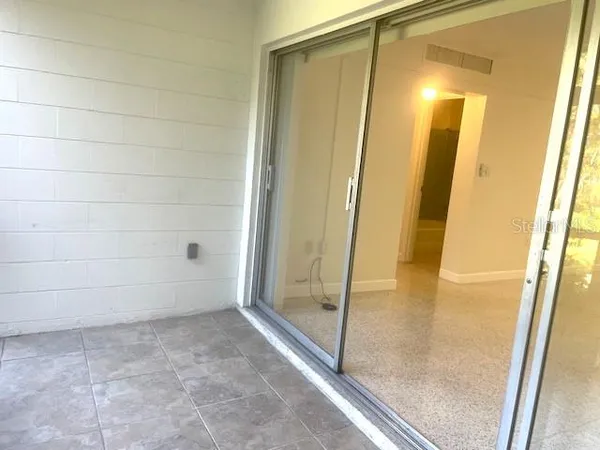 $1,450 | 2155 Wood Street, Unit A6, Sarasota, FL 34237