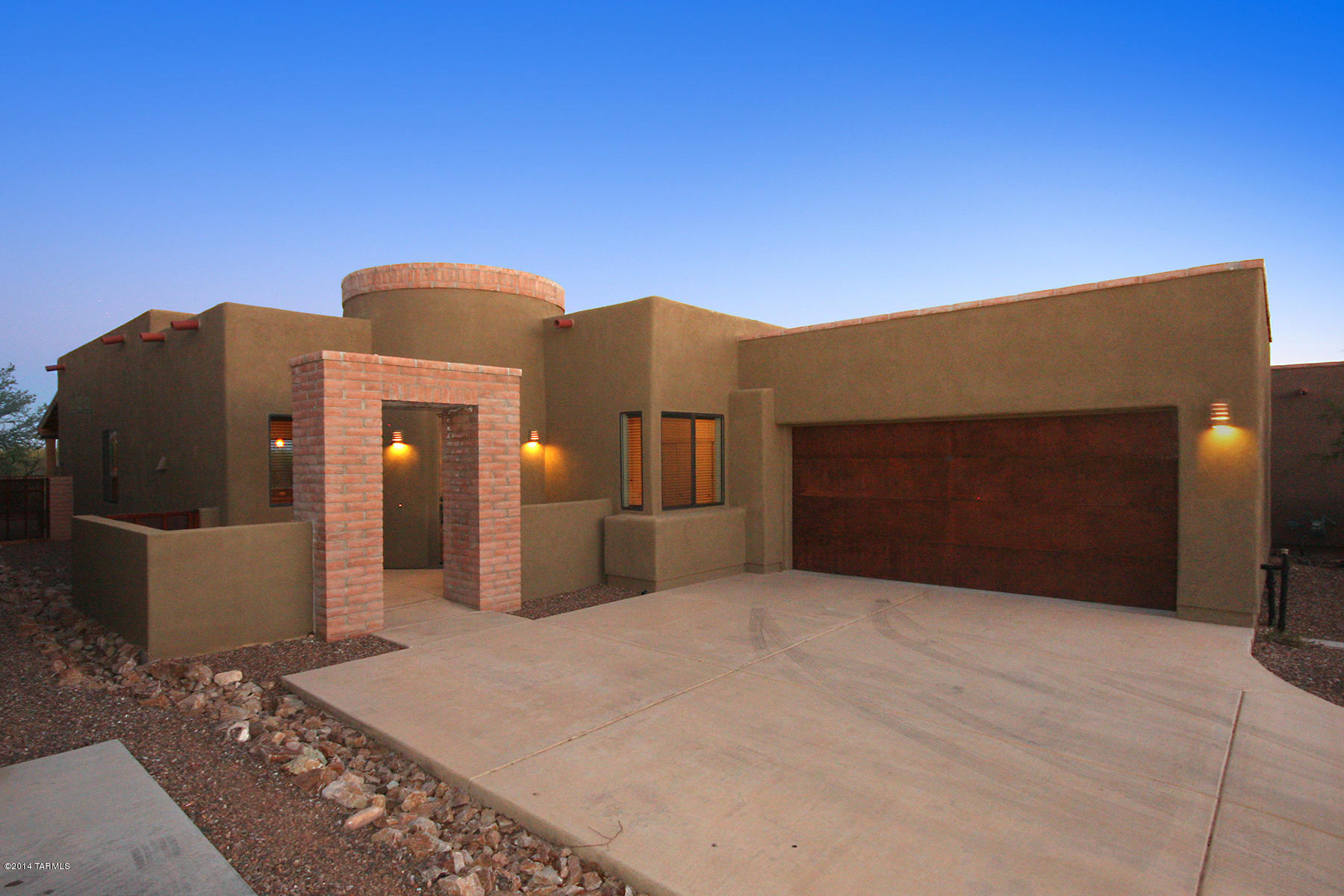 11500 North Moon Ranch Place Marana, AZ 85658 - Photo 2 of 27