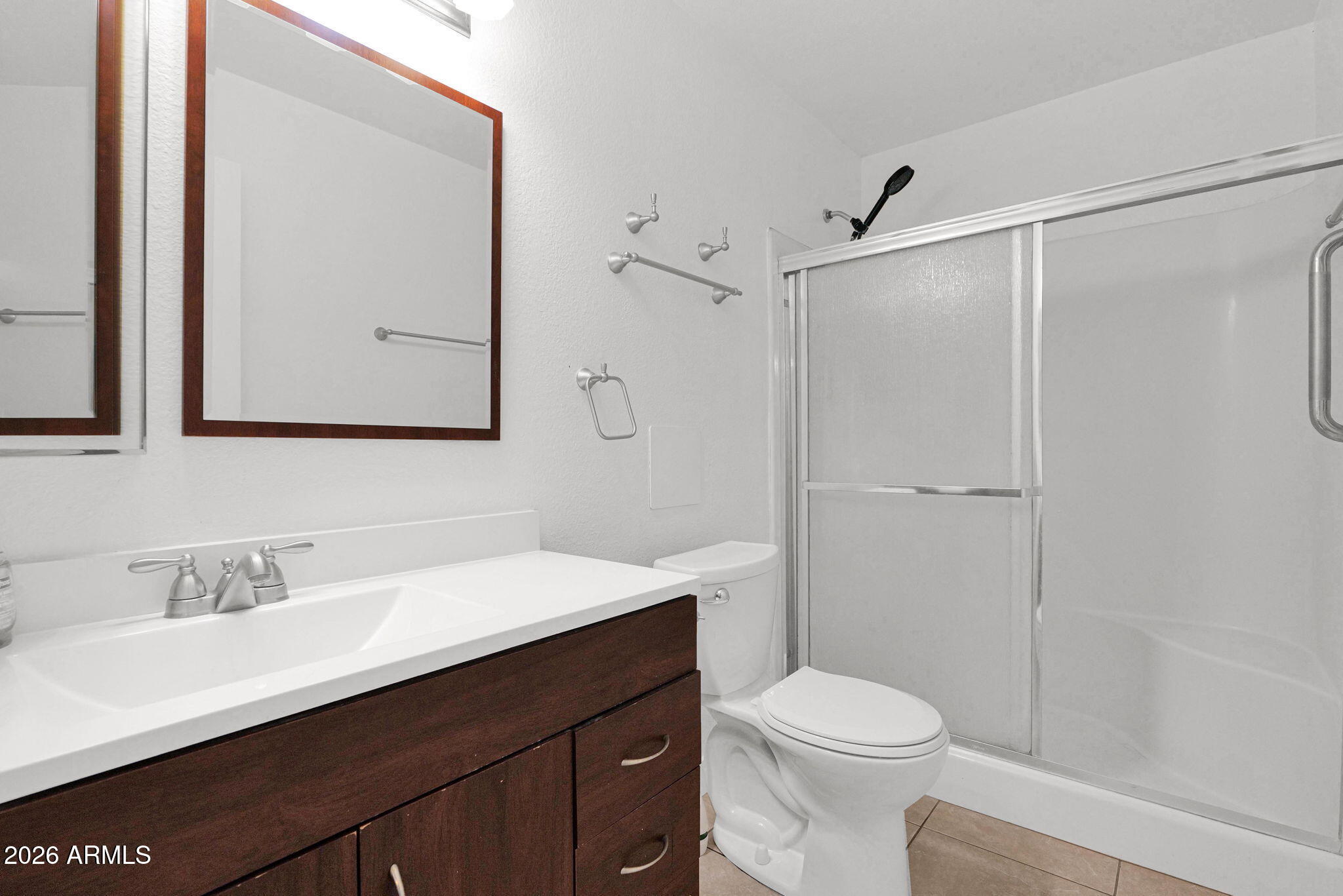 4810 South Elm Street Tempe, AZ 85282 - Photo 5 of 13 Hall Bathroom