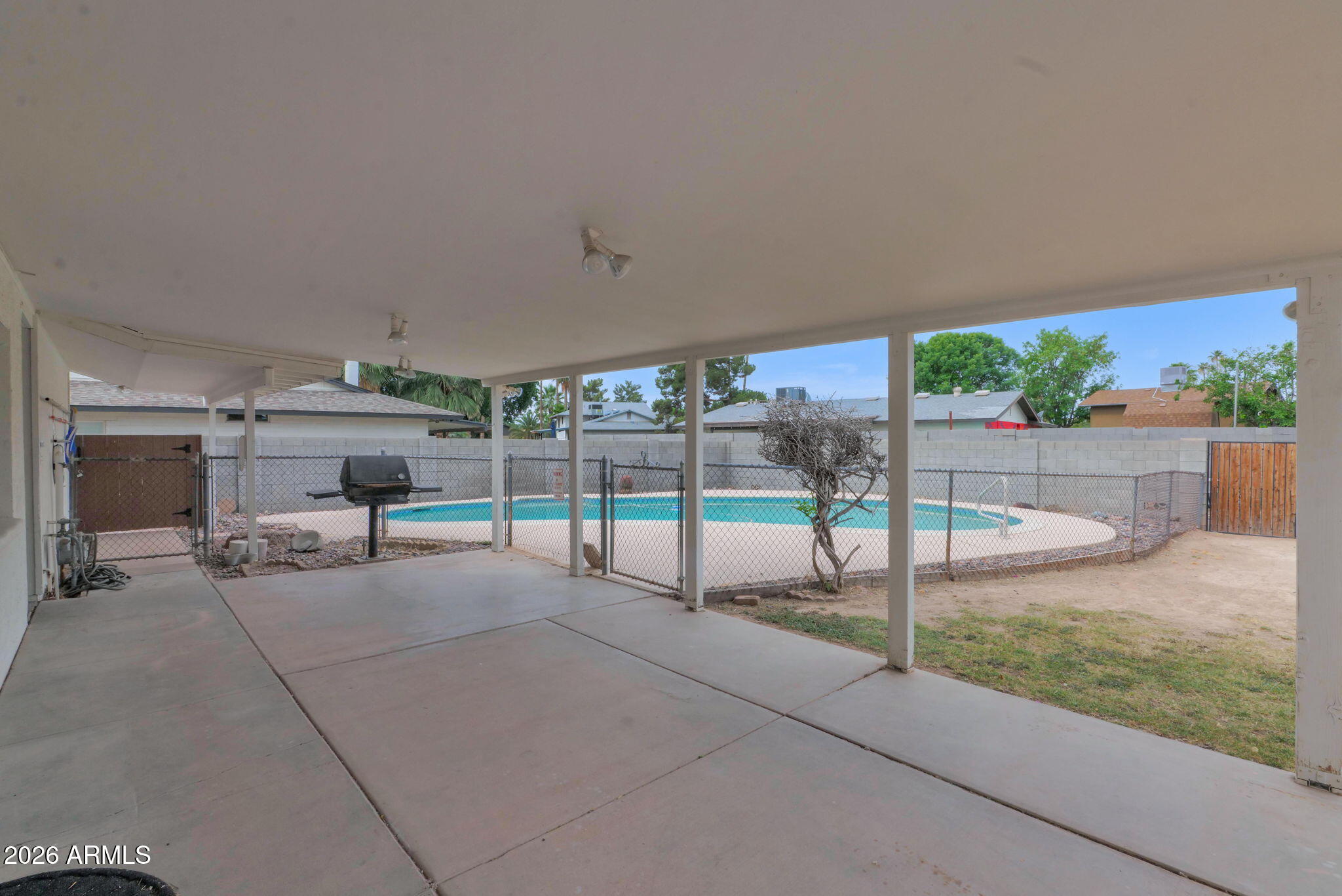 4810 South Elm Street Tempe, AZ 85282 - Photo 7 of 13 SparklingPool - Covered Patio - Large Ya