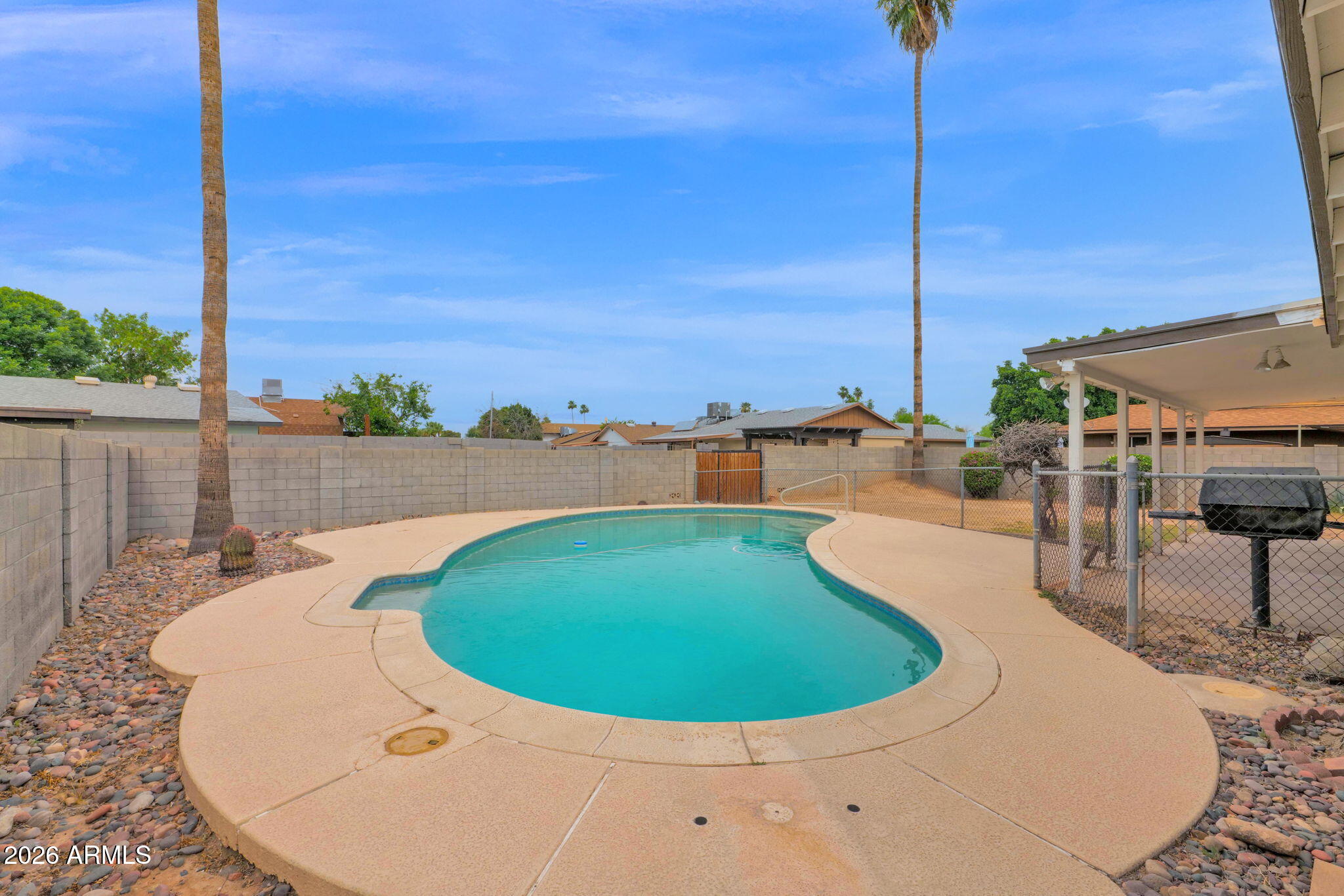 4810 South Elm Street Tempe, AZ 85282 - Photo 10 of 13 Sparkling Pool
