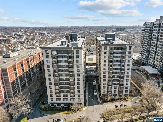 $360,000 | 326 Prospect Avenue, Unit 8E, Hackensack, NJ 07601