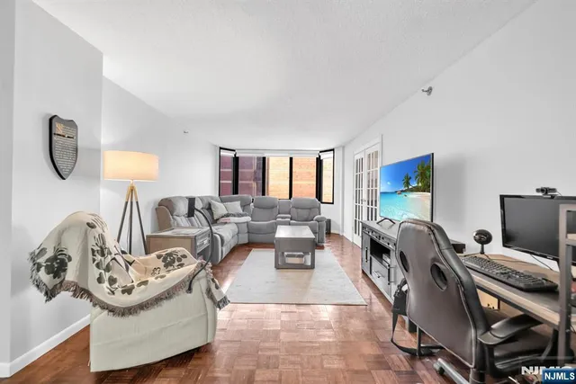 $360,000 | 326 Prospect Avenue, Unit 8E, Hackensack, NJ 07601