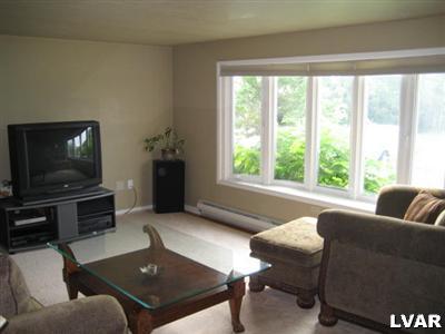 4843 Hillside Road Northampton, PA 18067 - Photo 5 of 18 Gallery Image 5
