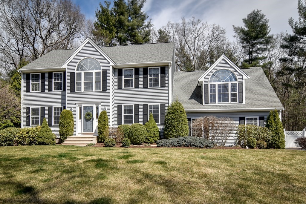13 Bainbridge Road Bellingham, MA 02019 - Photo 1 of 42 Gallery Image 1