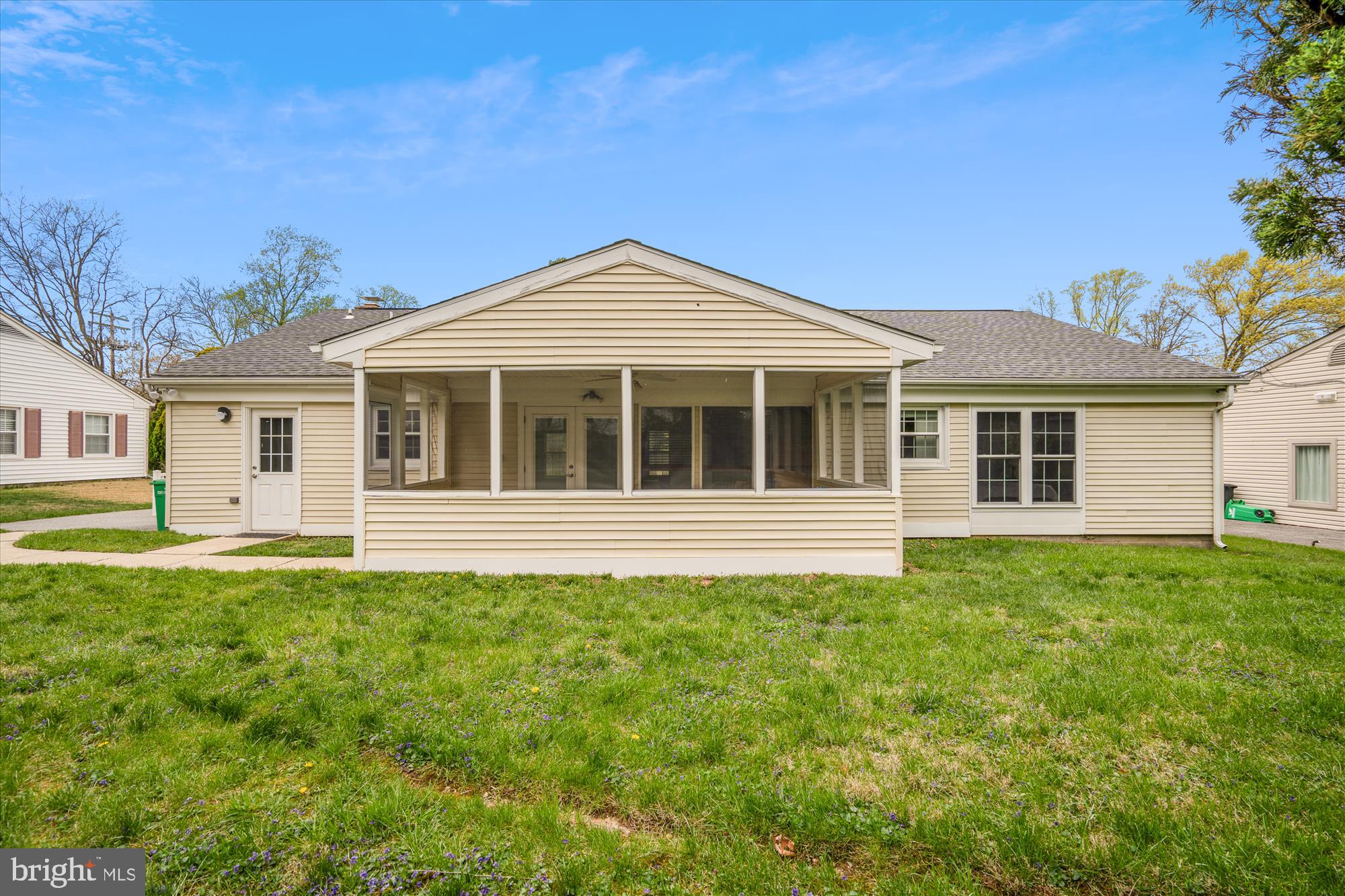 15705 Bond Mill Road Laurel, MD 20707 - Photo 28 of 77 OUTDOOR ENTERTAINING OPTIONS ABOUND