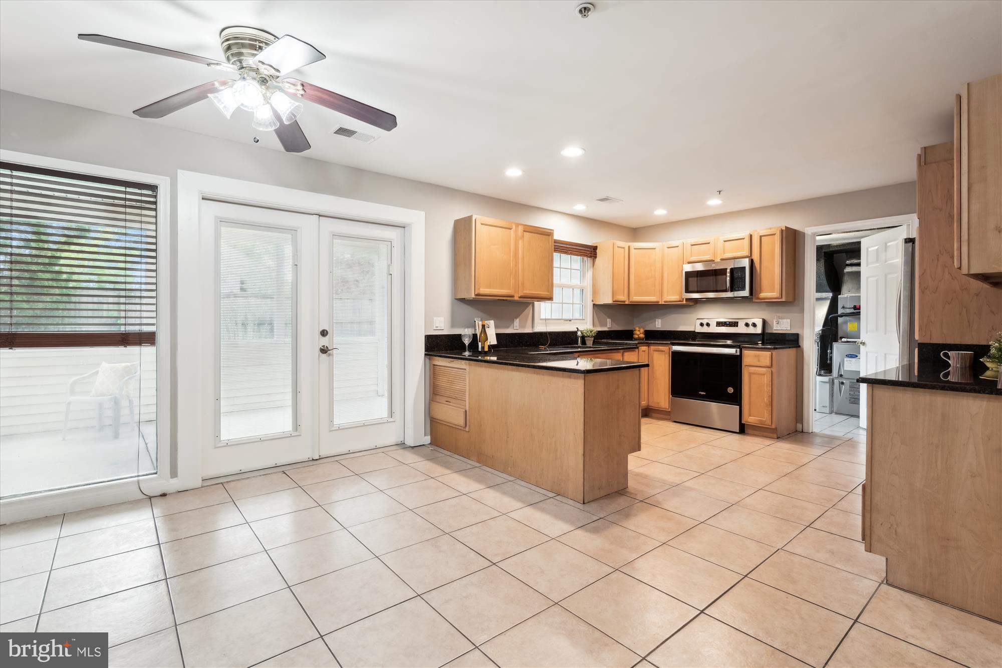 15705 Bond Mill Road Laurel, MD 20707 - Photo 32 of 77 BREAKFAST BAR & BUILT-IN BREAD BOX