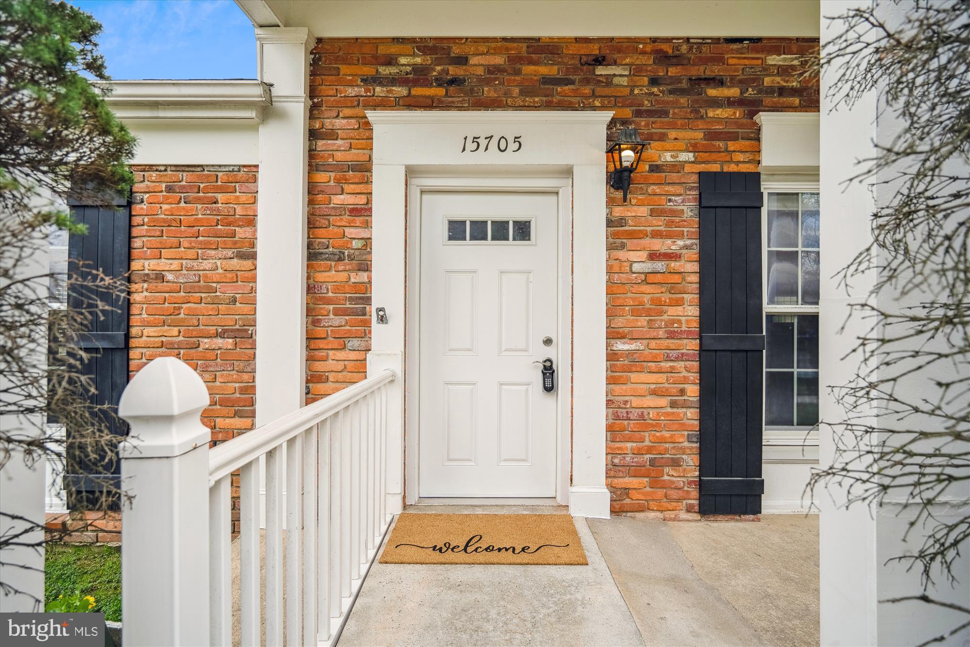 15705 Bond Mill Road Laurel, MD 20707 - Photo 4 of 77 INVITING COVERED ENTRY