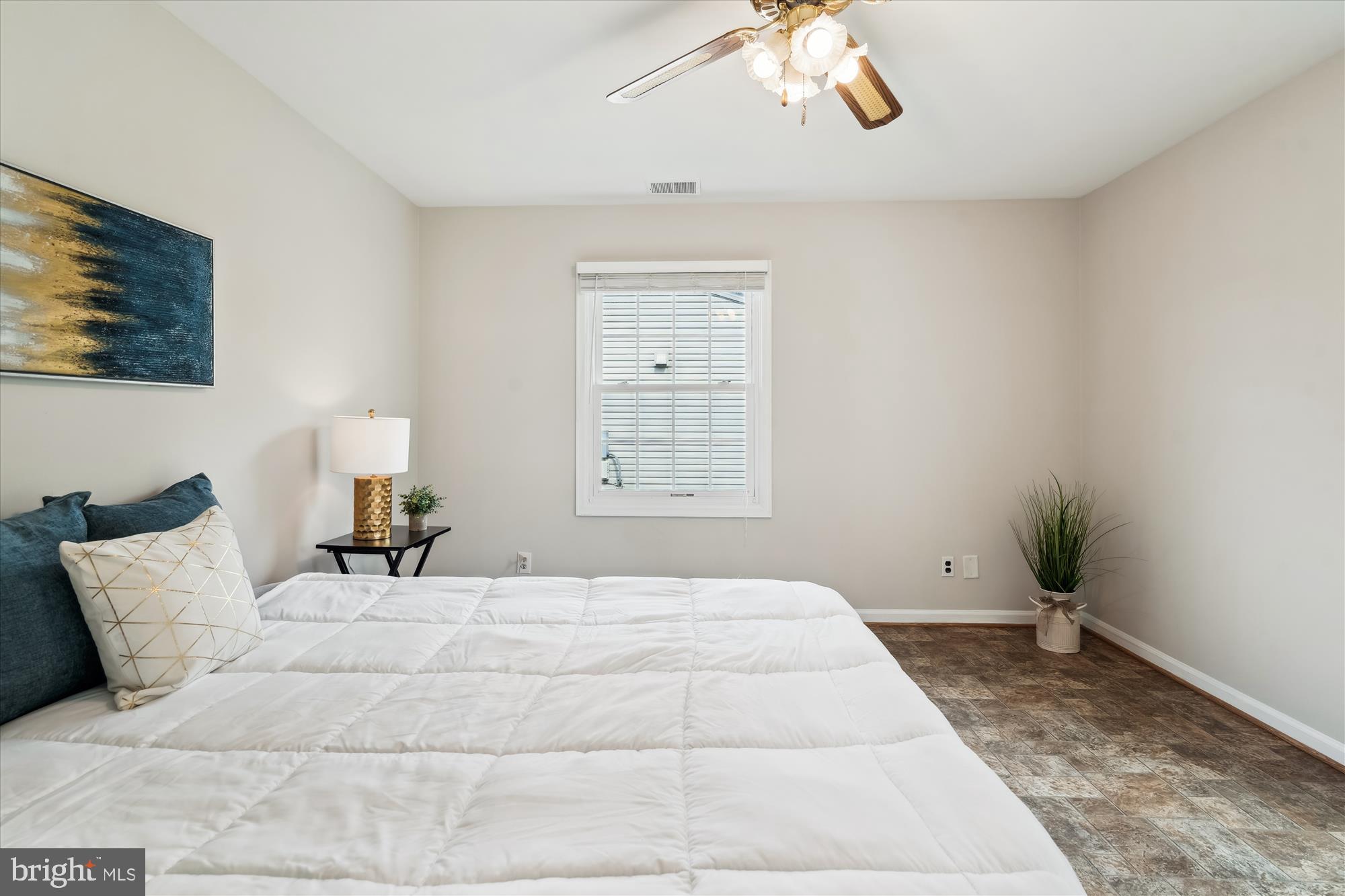 15705 Bond Mill Road Laurel, MD 20707 - Photo 41 of 77 LAMINATE FLOORING
